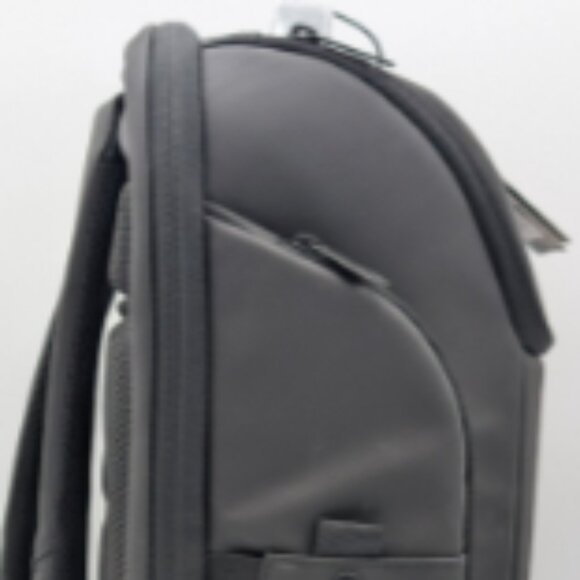 Traveler's Choice Breenon 19" Laptop Backpack with USB Port M34A Black - Picture 5 of 6